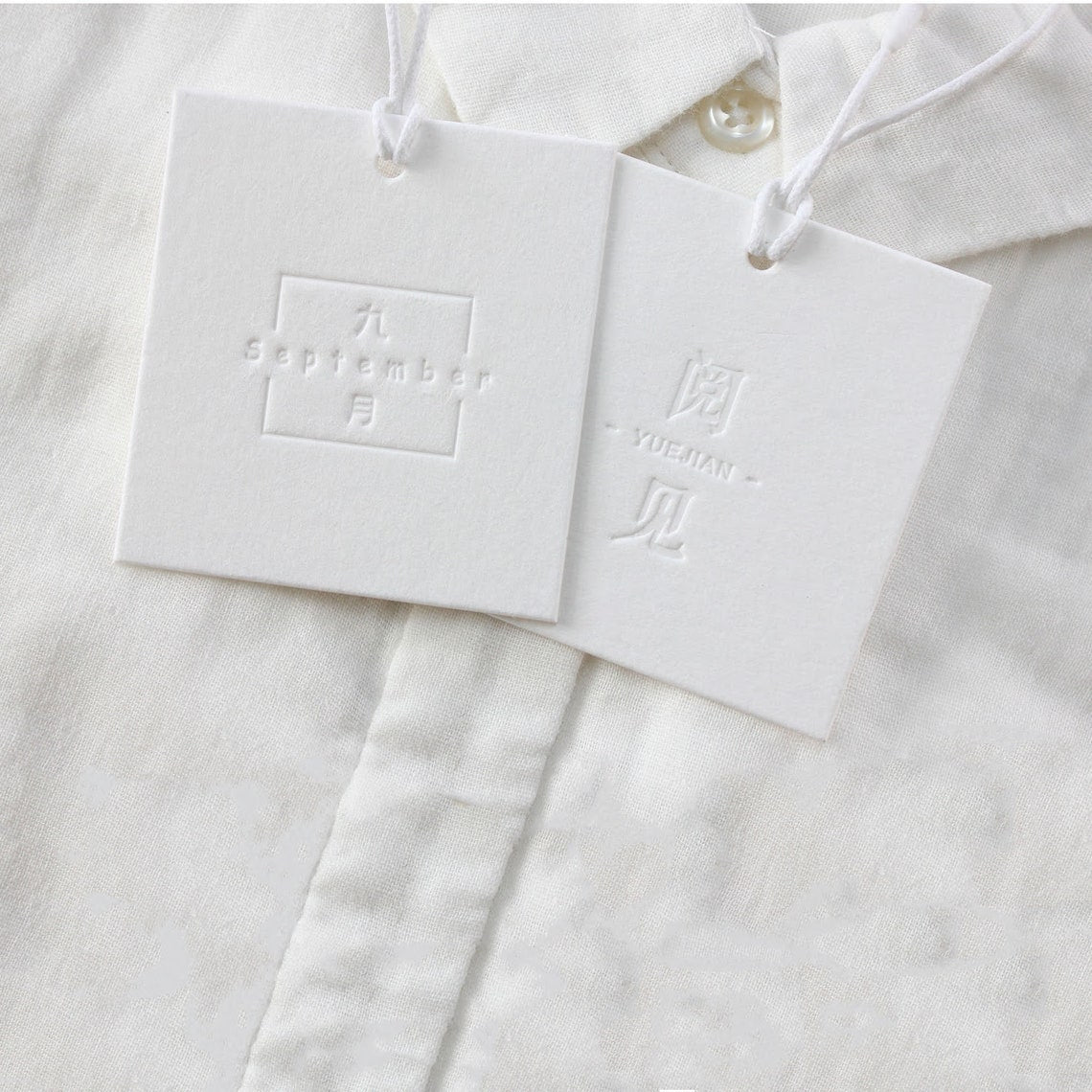 Custom Eco-Friendly Fashion Brand - Tag Swing - Tag For Garment, White Ink